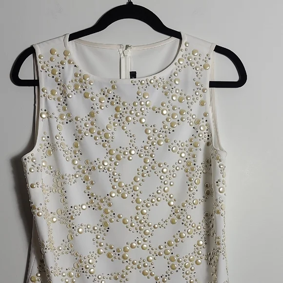 ST.JOHN Evening Ivory With Silver and Cream Elegant Sleeveless Top Size 8 - Picture 6 of 16